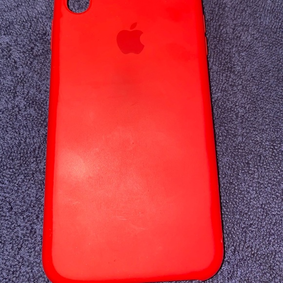 iPhone XS MAX RED case. - Picture 4 of 5